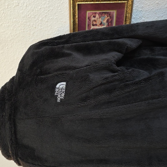The North Face Women's Osito fleece jacket. - Picture 4 of 8